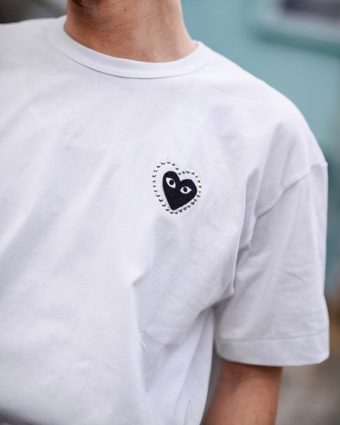 PLAY COMME des GARSONS METALSTONE HEART Tシャツ(WHITE BLACK) 新作発売！