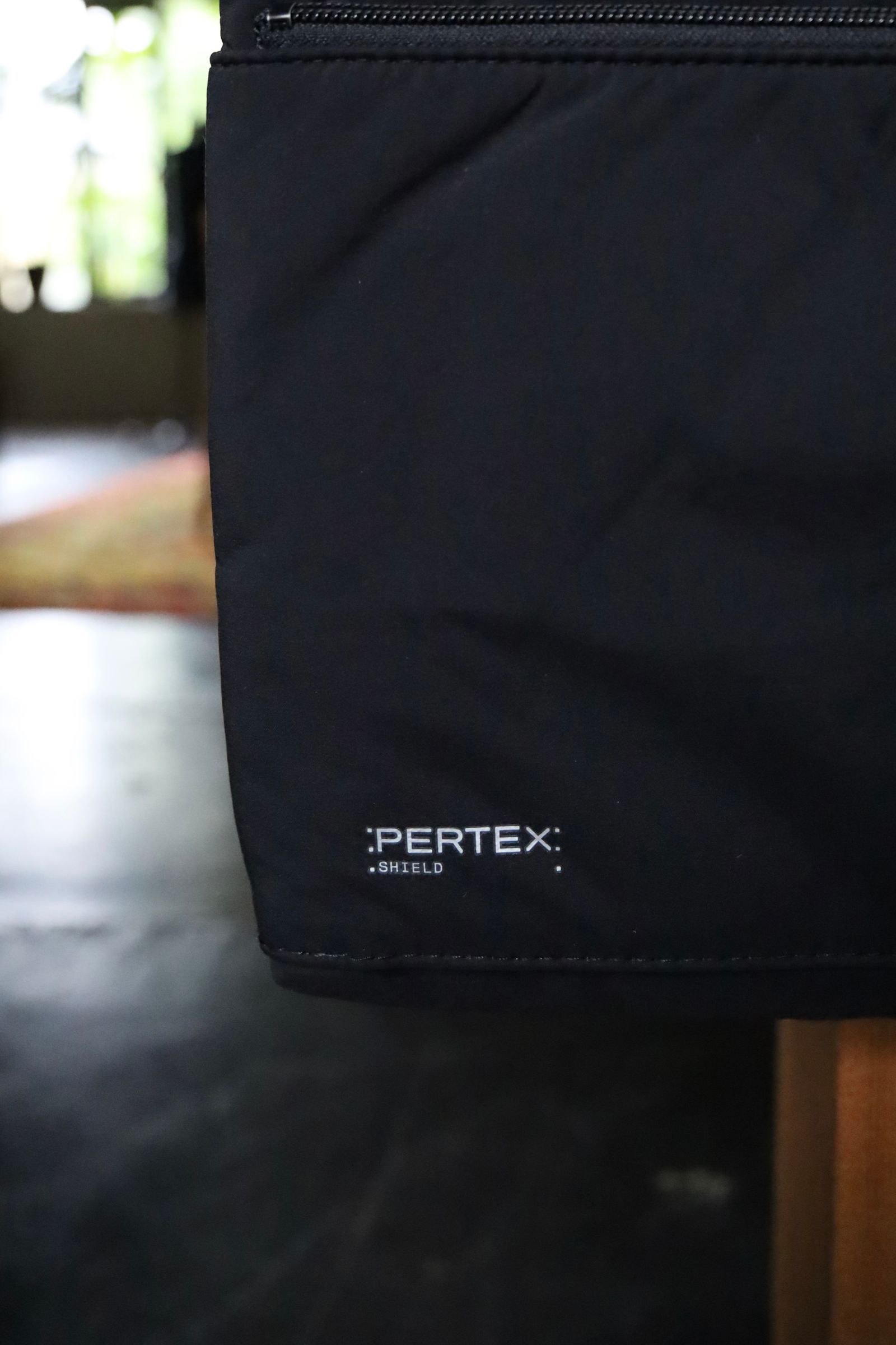 グラフペーパーPERTEX SHIELD Padded Sacoche_M(GU243-90307)BLACK