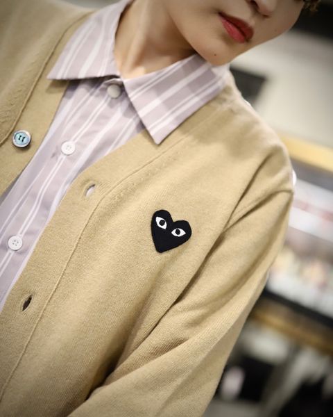 プレイ コムデギャルソン 新作 PLAY CARDIGAN style.2023.12.18