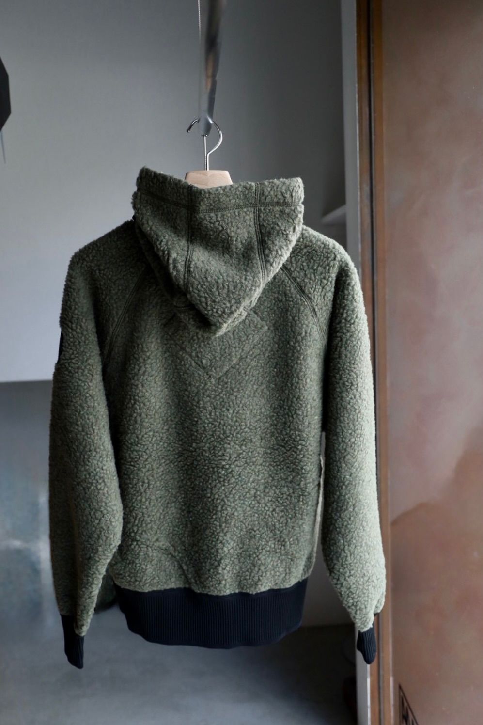 カナダグース レディース Simcoe Oversized Hoodie Kind High Pile Fleece Black Label (7016WB)Smokey Sage☆新作発売！