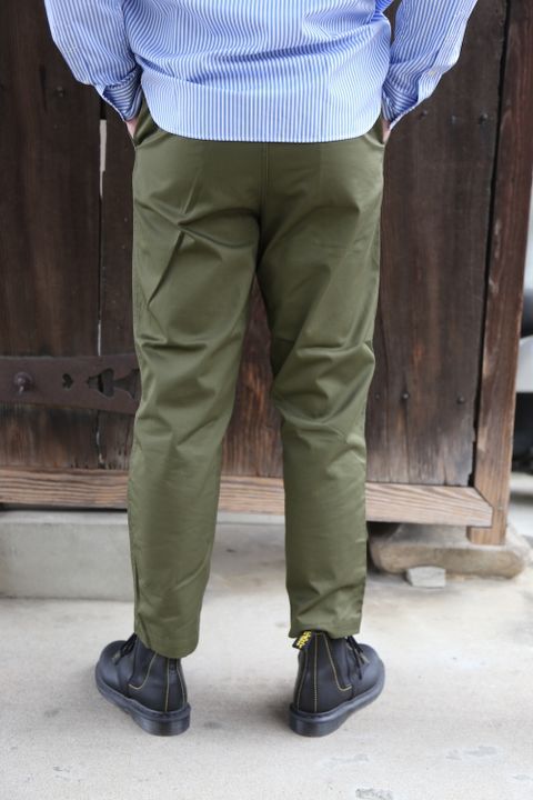 Comme Des Garcons Homme HOMME刺繍ストライプシャツ(HG-B019-051) style.2021.3.12.