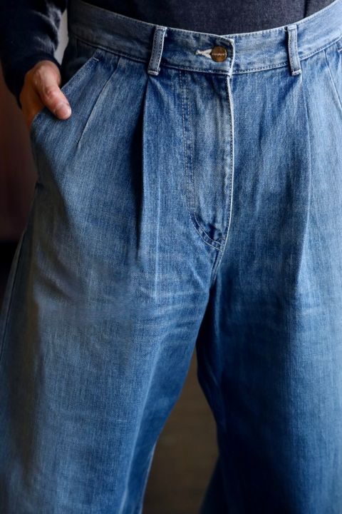 Graphpaper Selvage Denim Two Tuck Pants"LIGHT FADE"スタイル