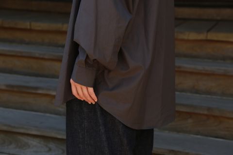 Graphpaper Broad L/S Oversized Regular Collar Shirt(GM212-50110B) style. 2021.05.23.