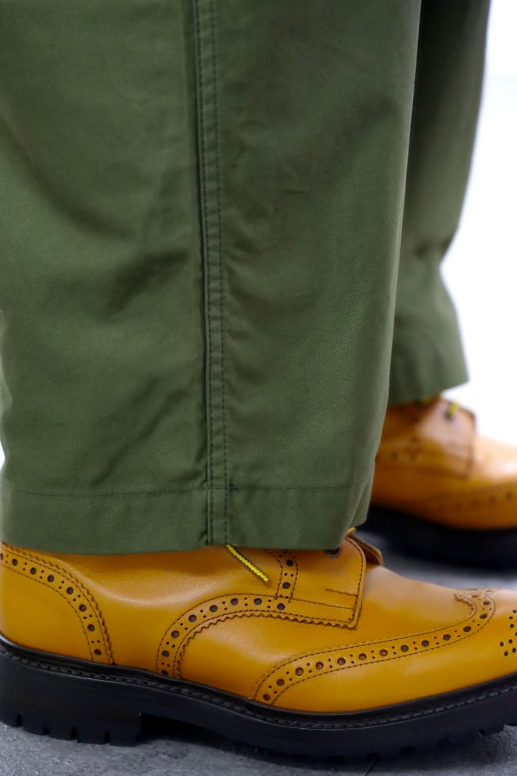 コムデギャルソンオム26SS 綿バックサテンベイカーパンツ(HQ-P014-051)KHAKI