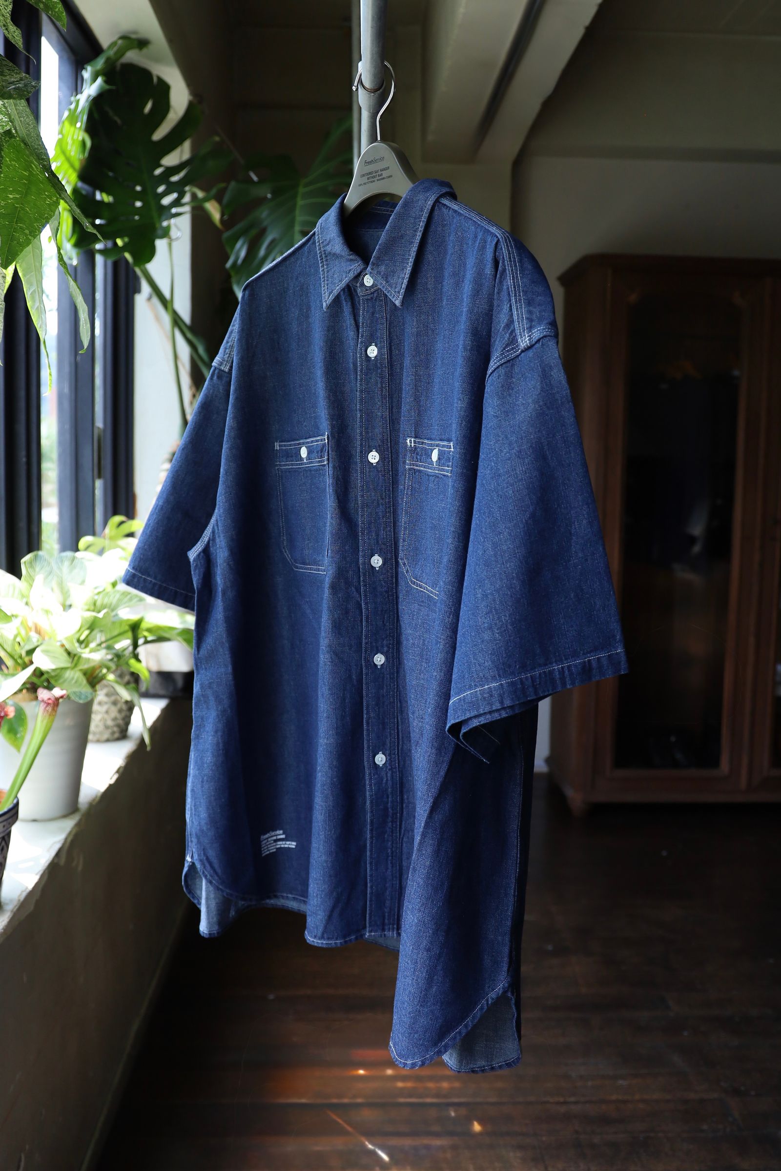 フレッシュサービス LIGHT DENIM S/S SHIRT (FSC252-50046)DARK FADE☆6/21(土)発売！