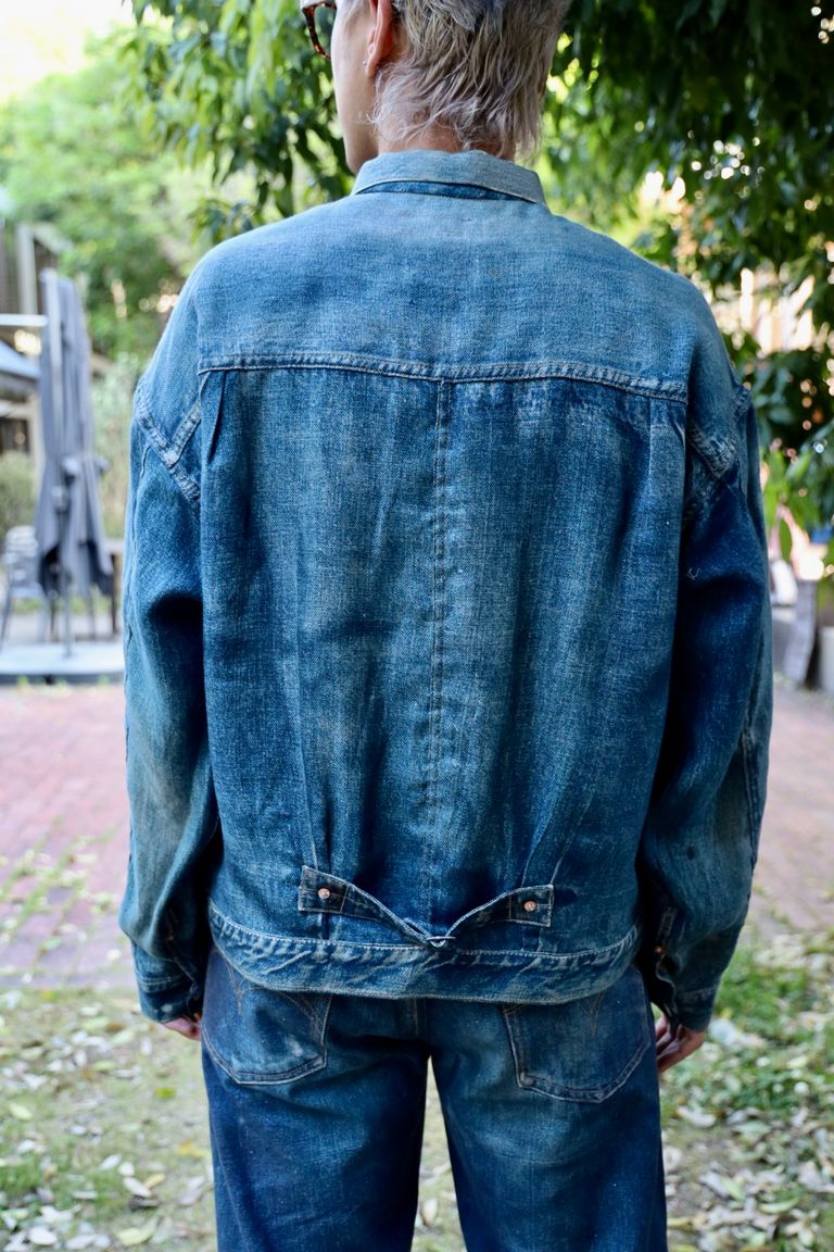 モデル186cm/着用サイズ:XL