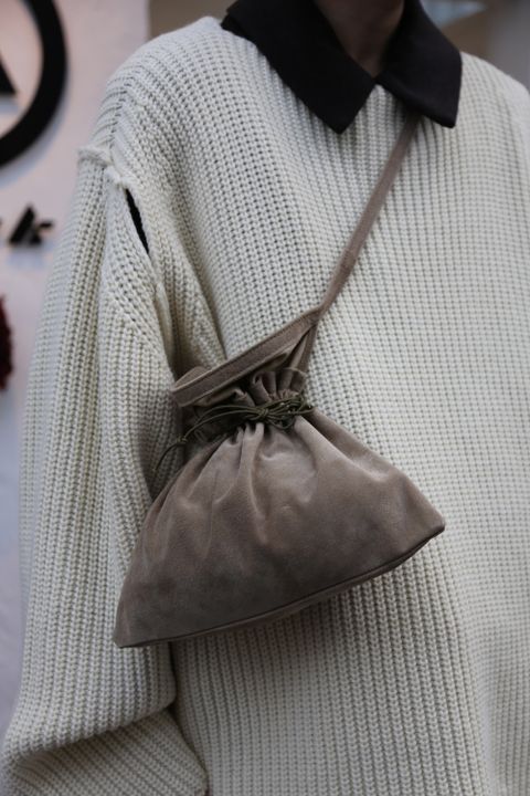 sulvam Slit over knit style 2020.12.27.