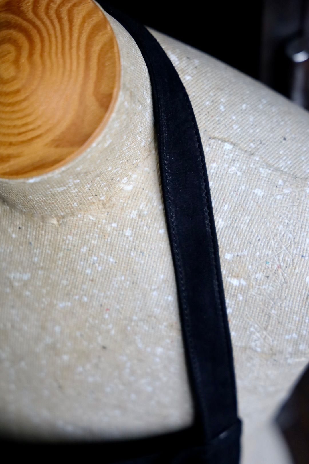 Morphee / モルフェトートバッグ CYLINDER M(CYM-BLK-1)OIL SUEDE BLACK