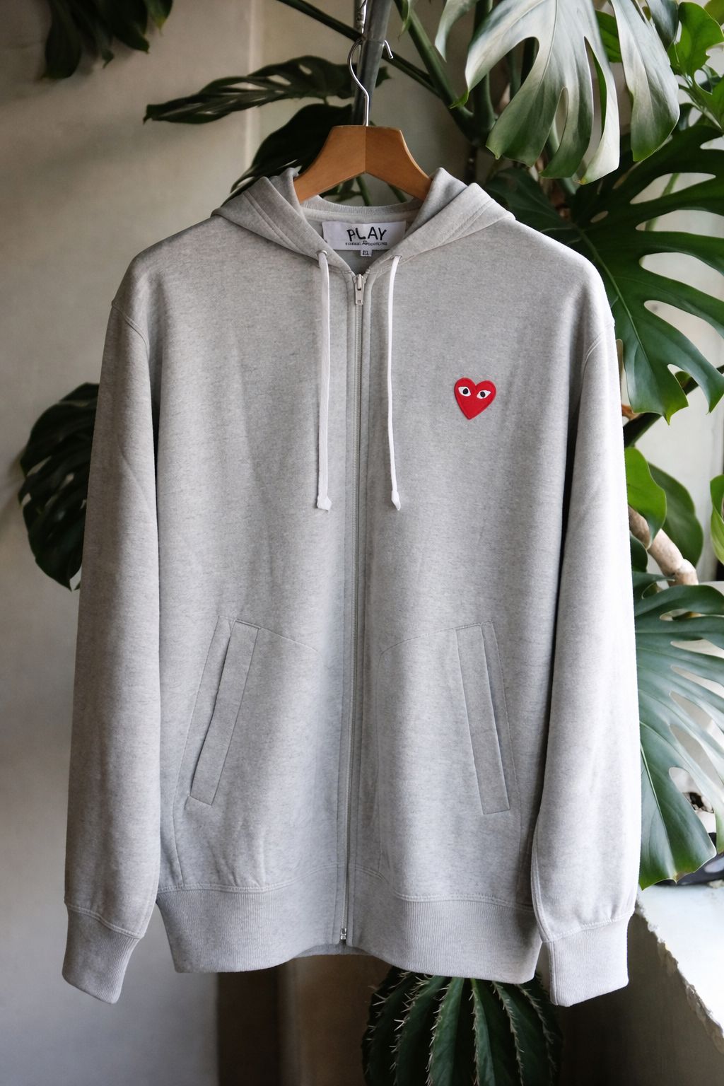 プレイコムデギャルソン ジップアップパーカー(RED HEART)☆新作発売！