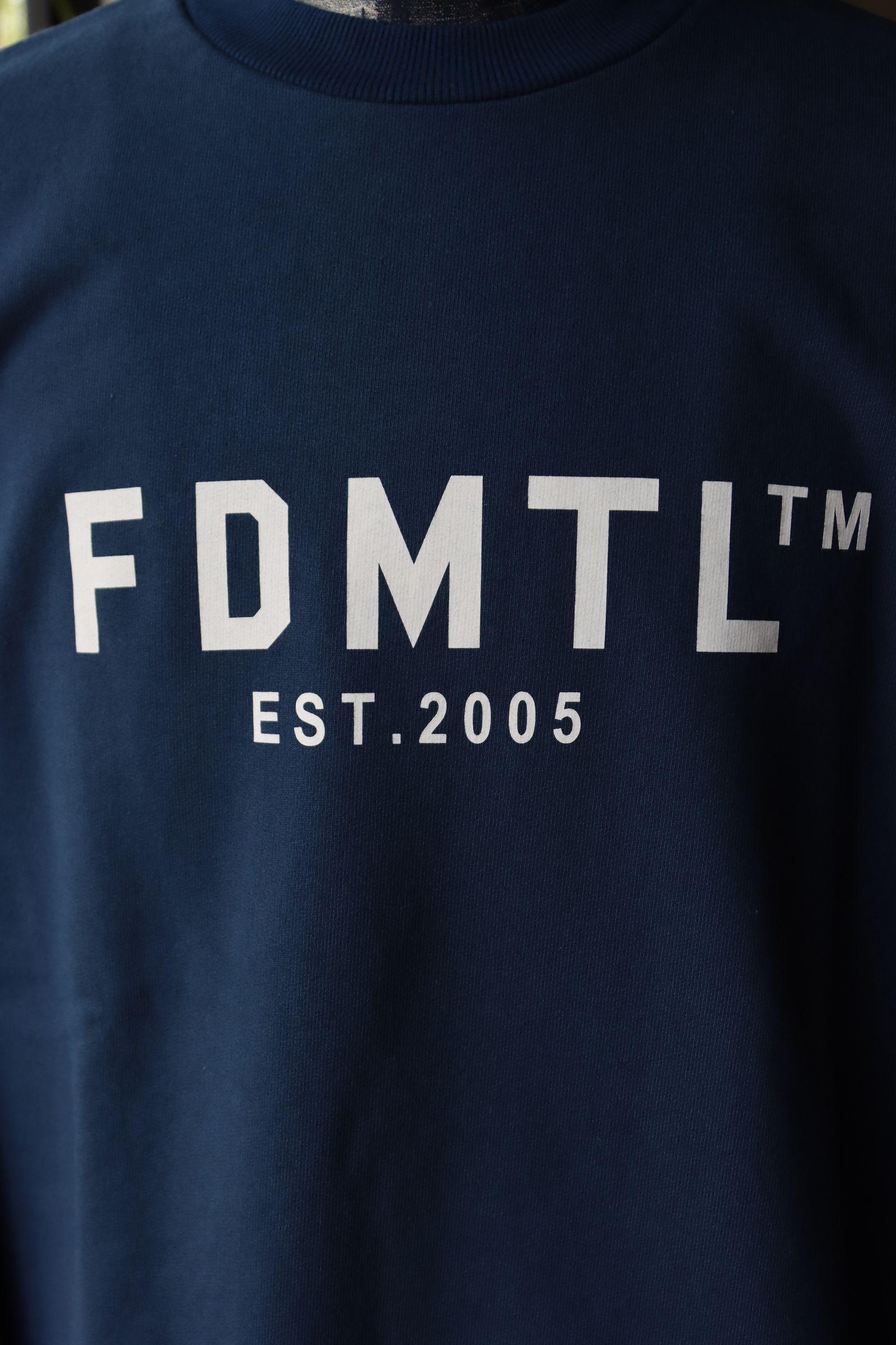 ファンダメンタル ロゴスウェットシャツ LOGO SWEAT SHIRT(FA2424CSC14)NAVY