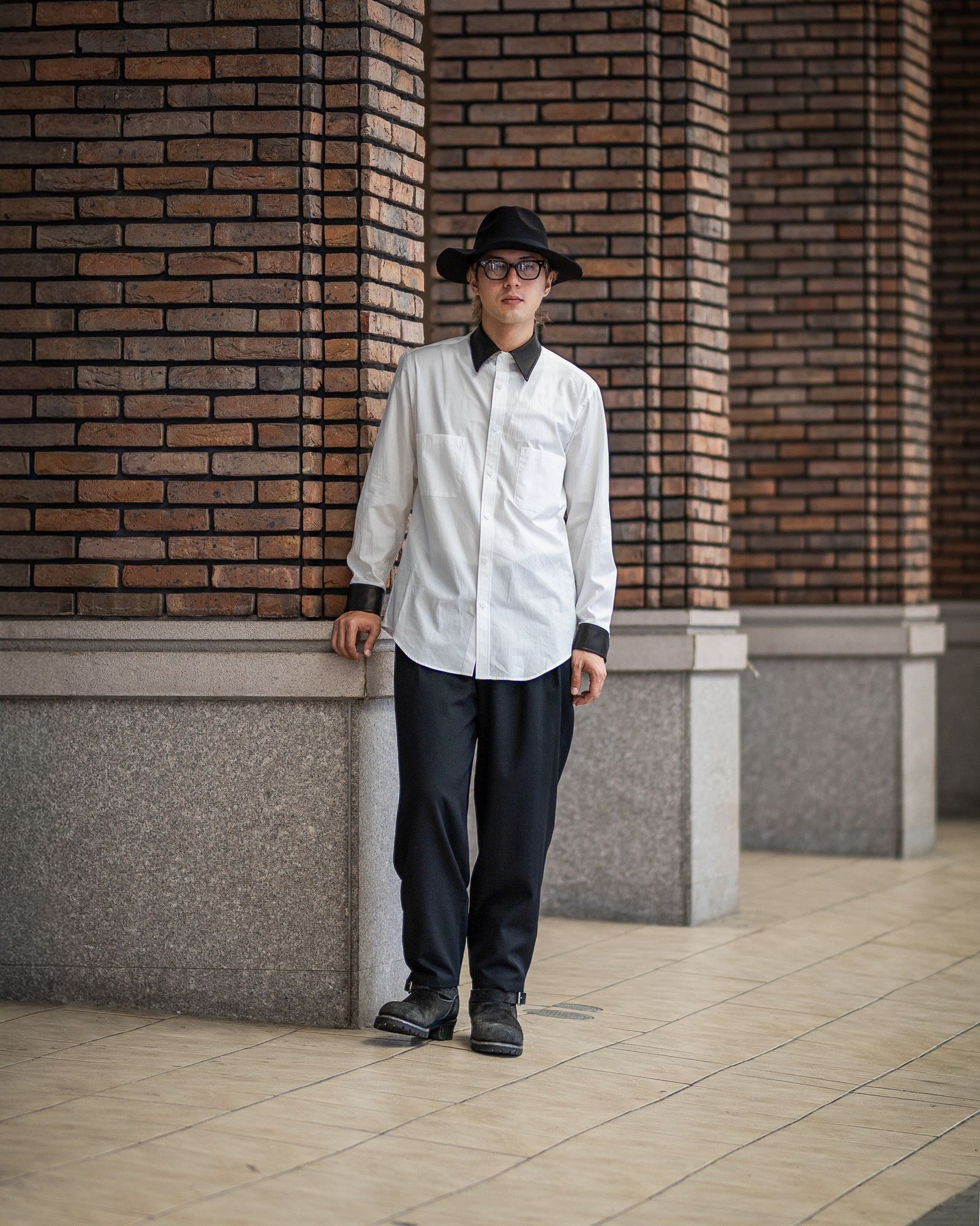 Yohji Yamamoto カフスレザーコットンシャツ (HW-B59-831-1A26)WHITE×BLACK