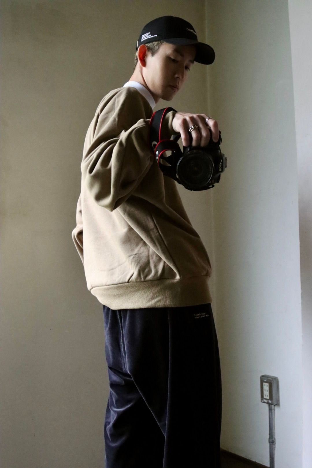 FreshService フレッシュサービス 23AW VIBTEX for FreshService “SWEAT CREW NECK PULLOVER”スタイル