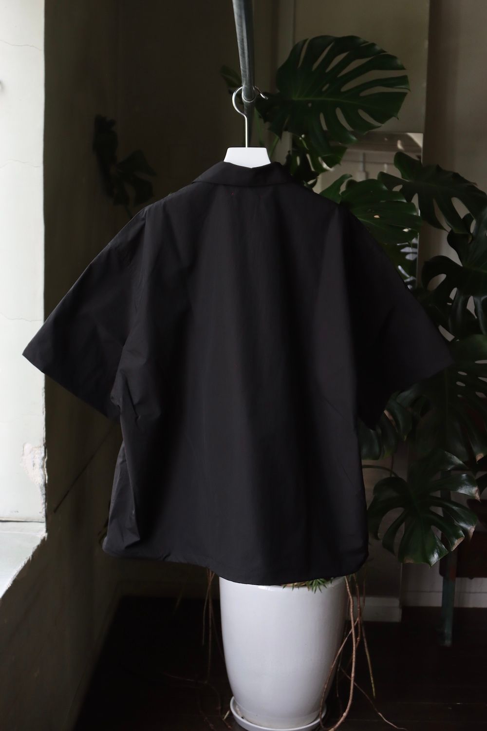 イズネス22SS BALLOON WIDE SHIRT(1022SSSH03)BLACK