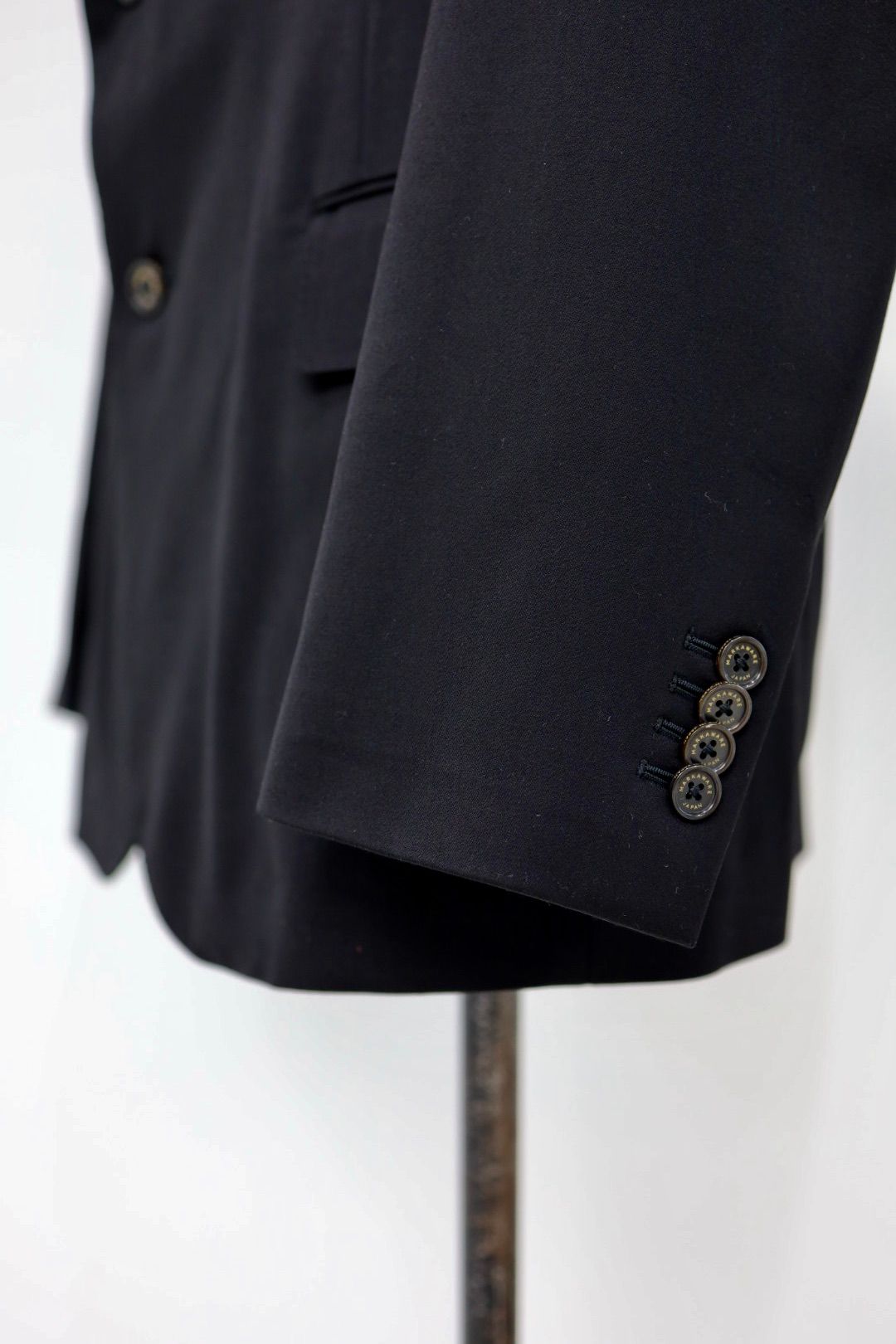 マーカウェア 26SS スーパー200sウールサテン / ギヨームジャケット(A26A13JK01C)BLACK☆新作発売！