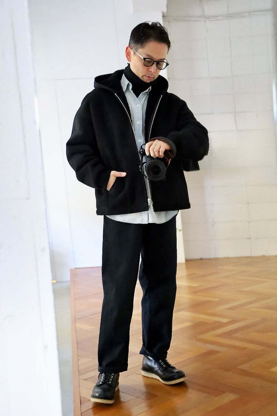 A.PRESSE Mouton ZIP leather Hoodieスタイル