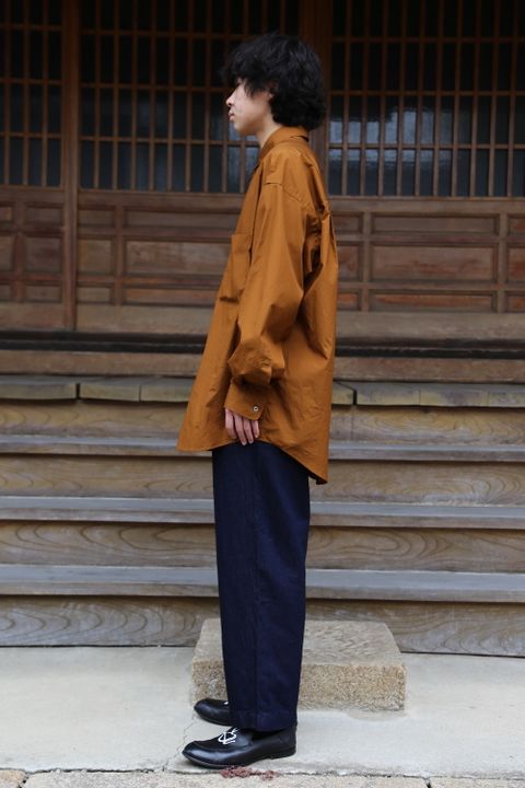 Graphpaper Broad L/S Oversized Regular Collar Shirt(GM212-50110B) style. 2021.06.06.