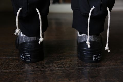 Yohji Yamamoto W-ヒモ開きレースアップパンツ(HD-P56-100) style 2021.01.20.