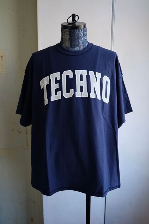 イズネスミュージック 25SS TECHNO T-SHIRT(IMP5_27_TECHNO5ST01)NAVY