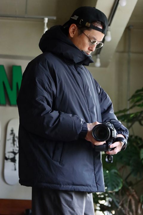 グラフペーパー22AW PERTEX Riversible Hooded Downスタイル.2022.9.23.