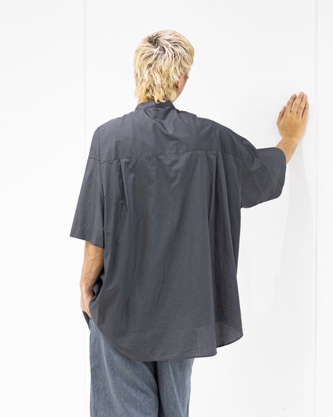 グラフペーパー Broad S/S Oversized Band Collar Shirt 4月11日(土)新作発売！