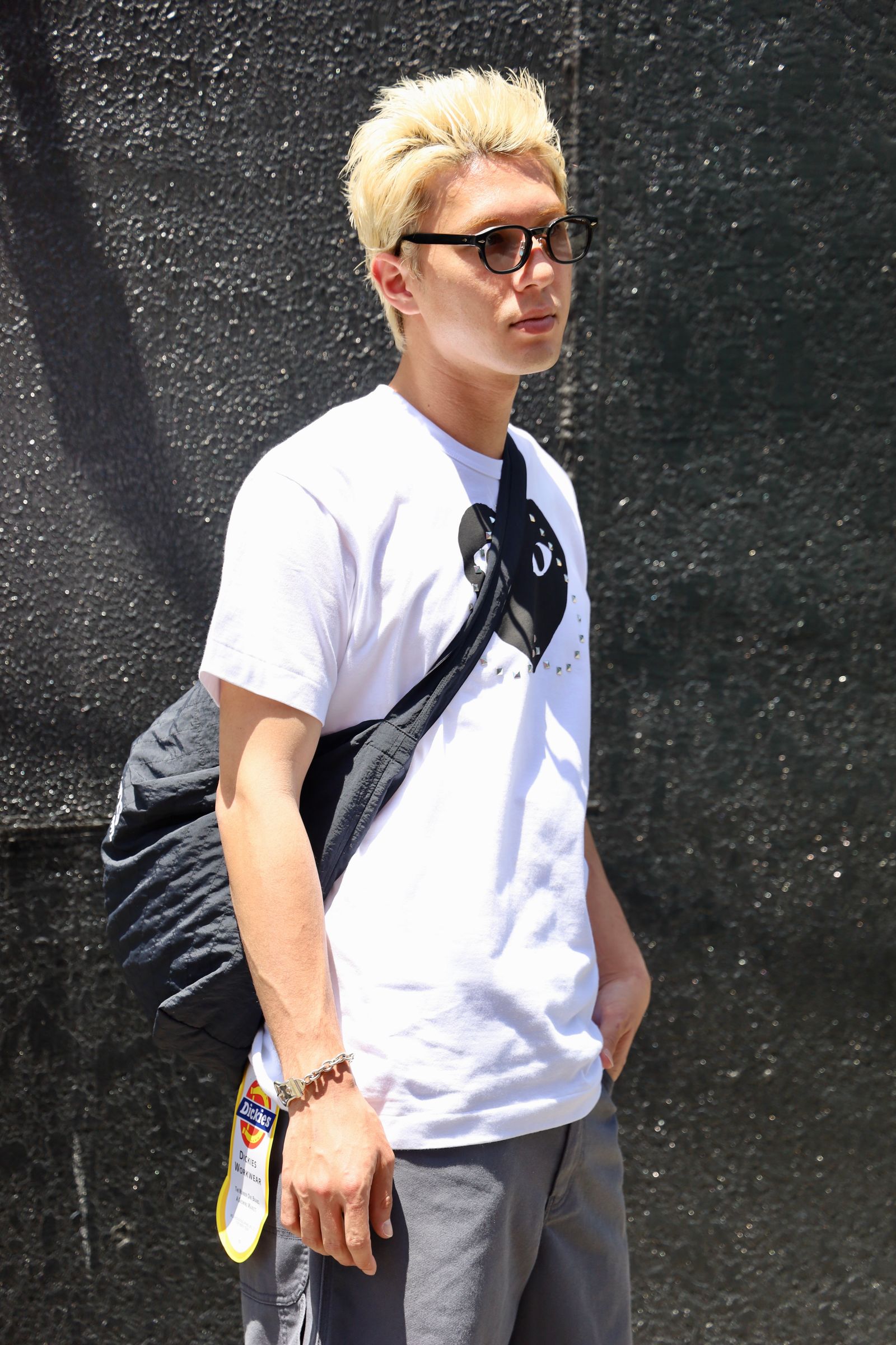 COMME des GARCONS PLAY◆STUD スタッズ 半袖Tシャツ PLAY COMME des GARCONS - プレイコムデギャルソン スタッズ