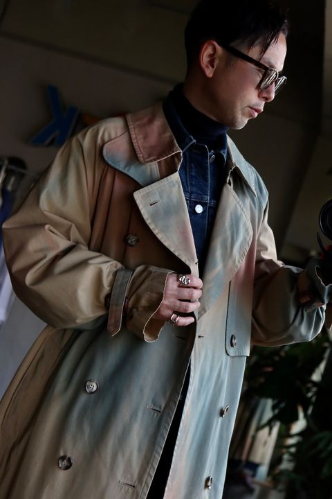 YOKE 23SS SPRAY PRINTED TRENCH COATスタイル
