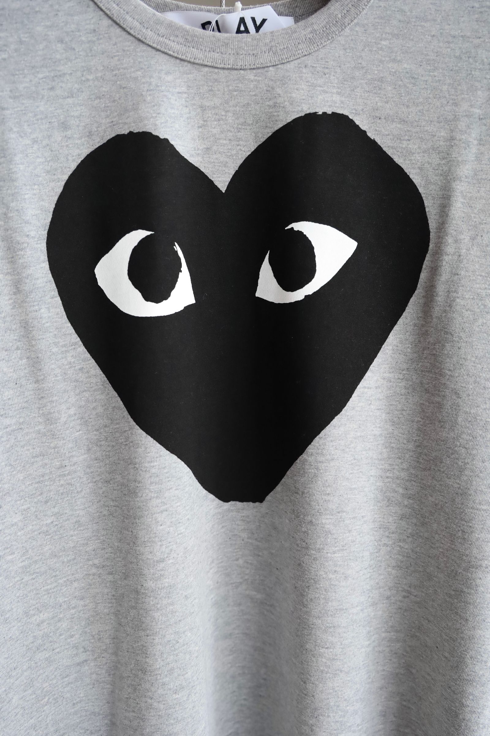 PLAYプレイコムデギャルソン ブラックハートTシャツBLACK HEART (GRAY)
