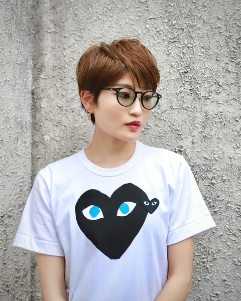 PLAY COMME des GARCONS レディースBlackハート With Blue Eyes Tシャツstyle.2023.6.3