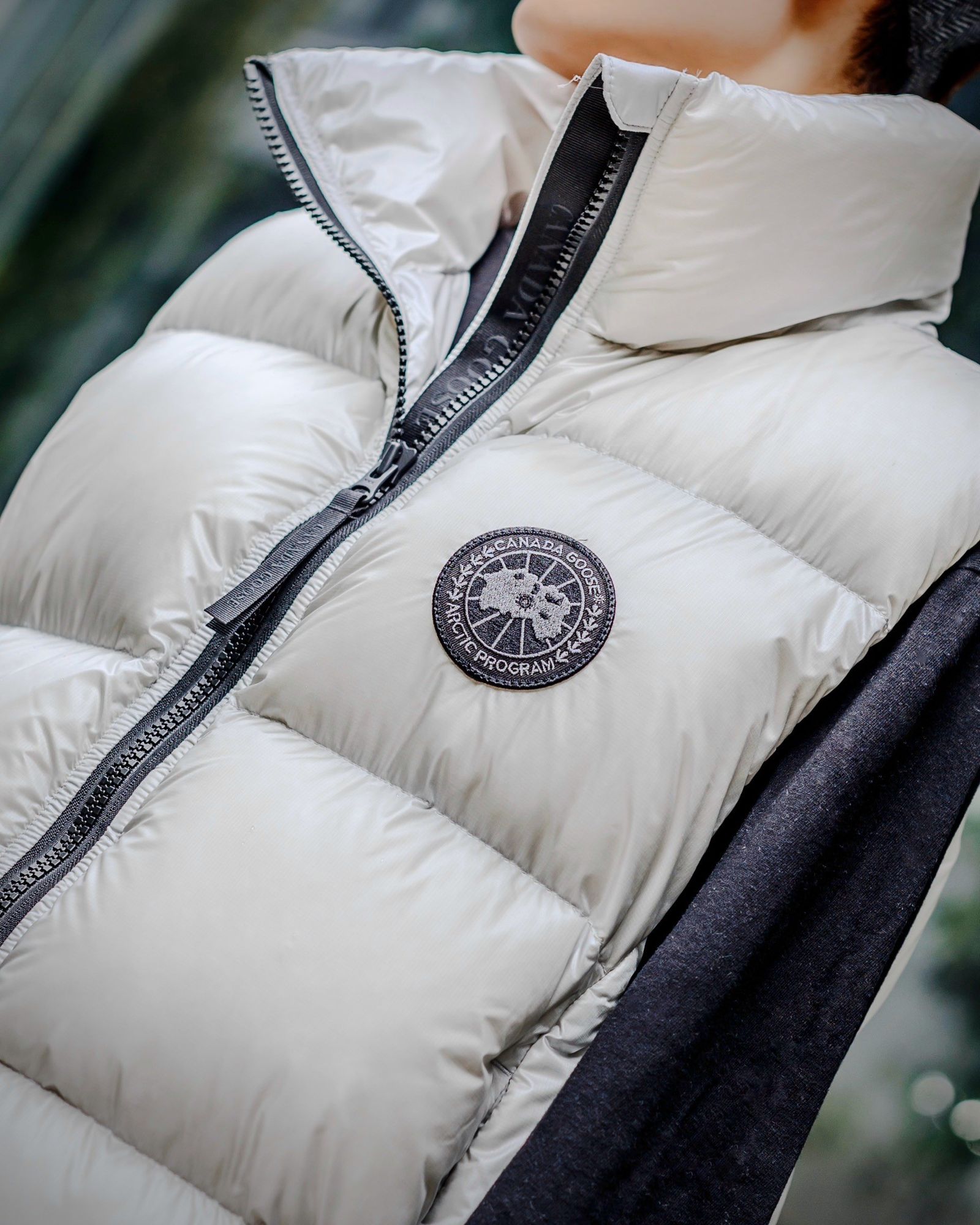 CANADA GOOSE  レディース新作Cypress Puffer Vest Black Label style2024.10.11