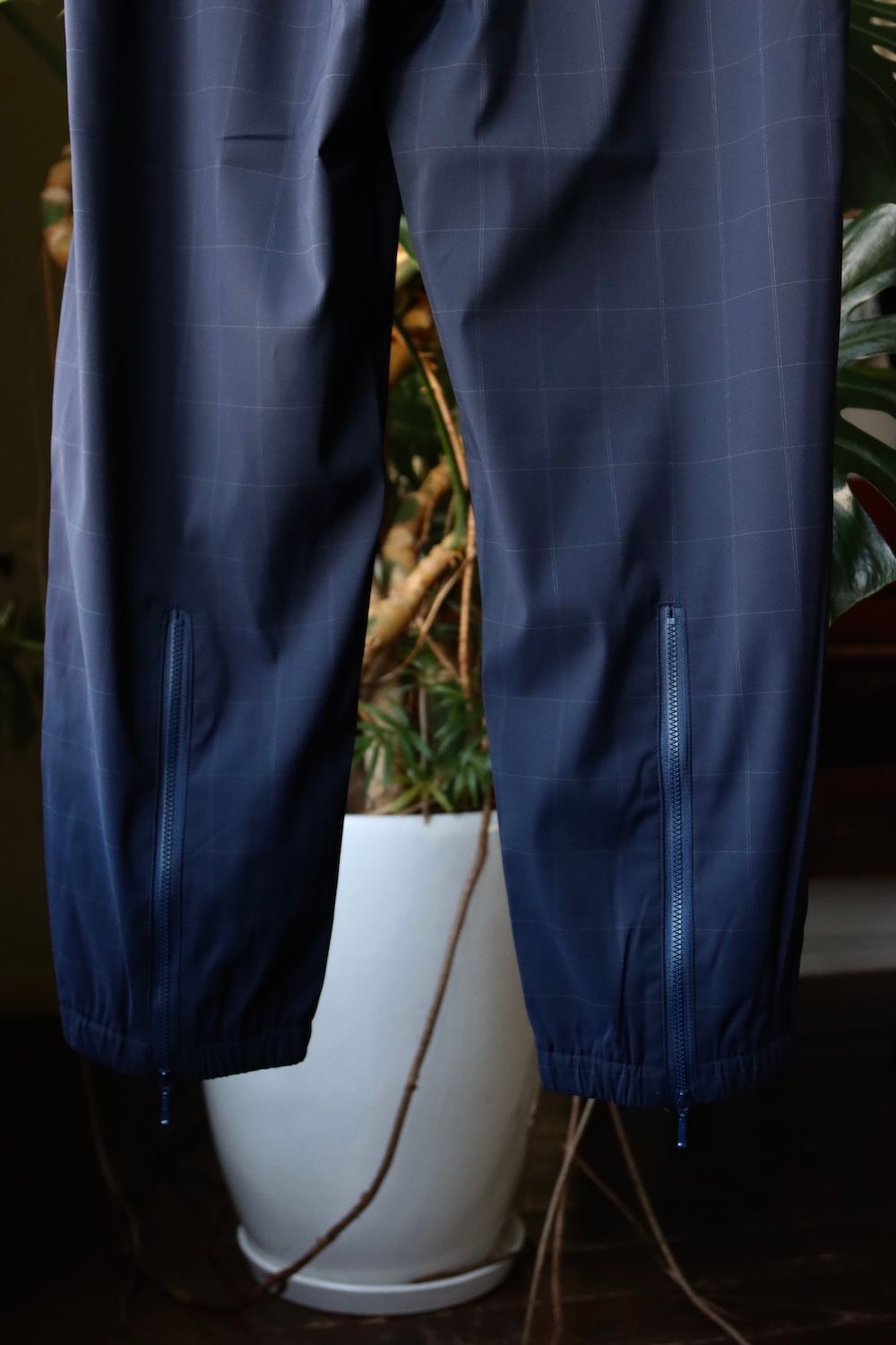 is-ness×NEAT LORO PIANA SPORT FABRICS PANTS"NAVY"イズネス22SS