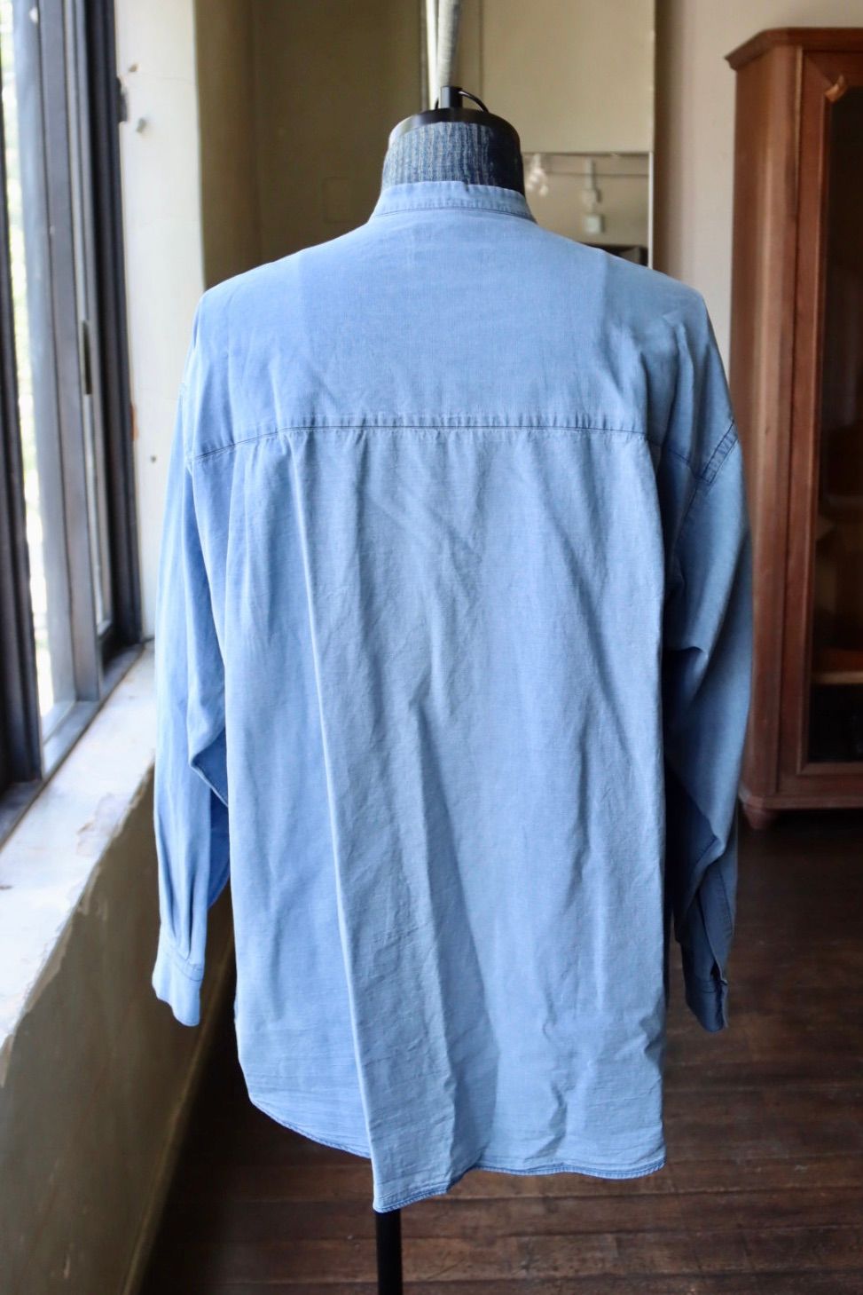 グラフペーパー SIDOGRAS Indigo Poplin L/S Oversized Band Collar Shirt(GM252-50046)LIGHT FADE☆8月2日(土)発売！
