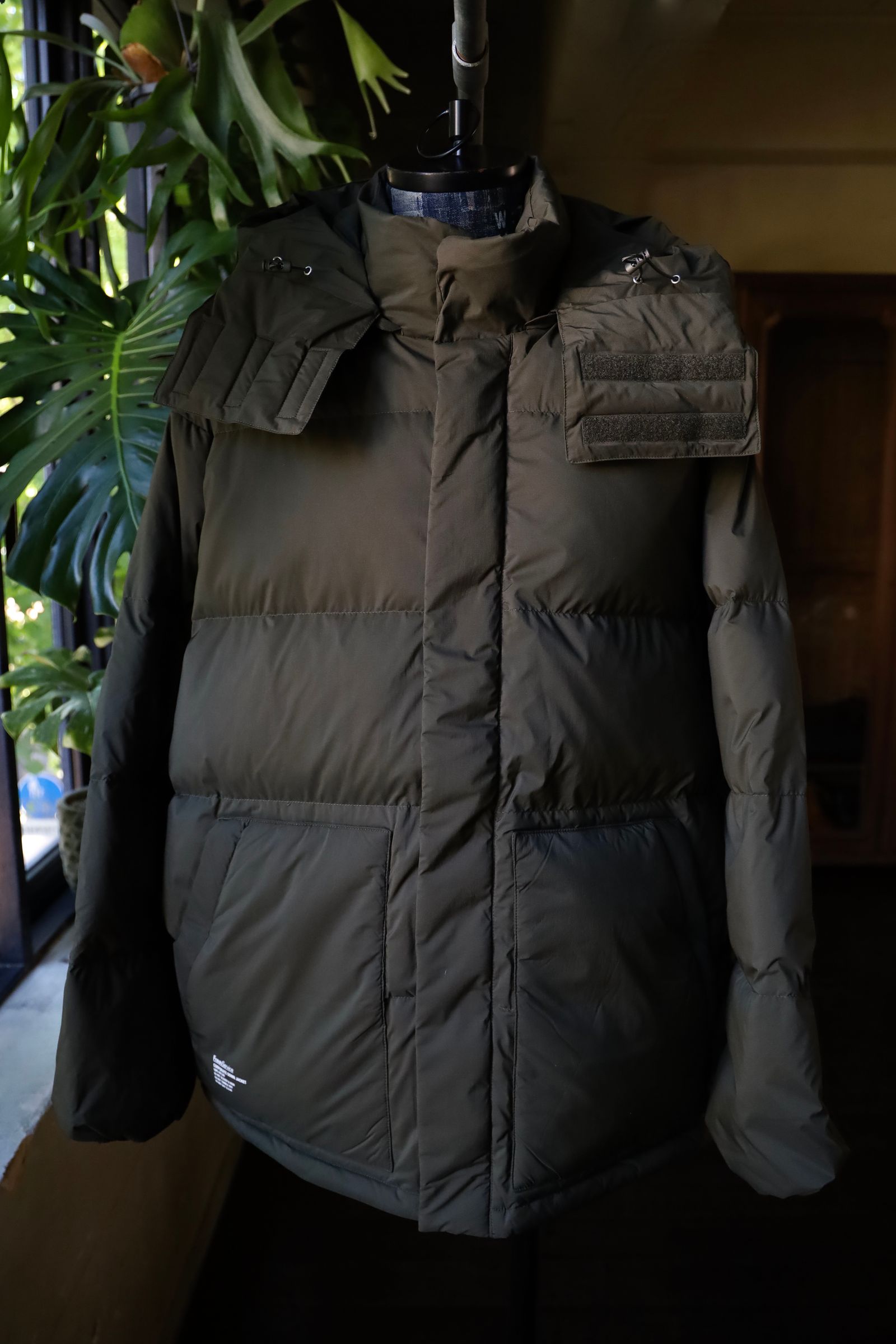 フレッシュサービス CORPORATE DOWN JACKET(FSC243-10111B)KHAKI☆10月12日(土)発売！