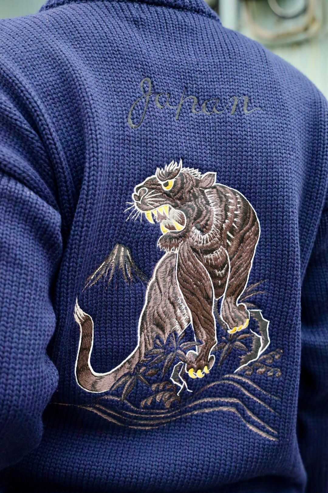 eYe JUNYA WATANABE MAN 梳毛天竺刺繍 Miller Rayner ニット 11月14日(金)新作発売！