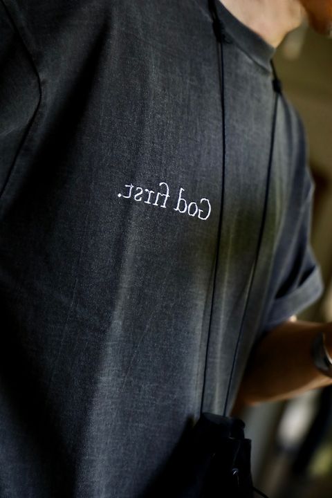 LASTMAN EMBROIDERED TEE SHIRTS "GOD FIRST"スタイル2024.8.17.