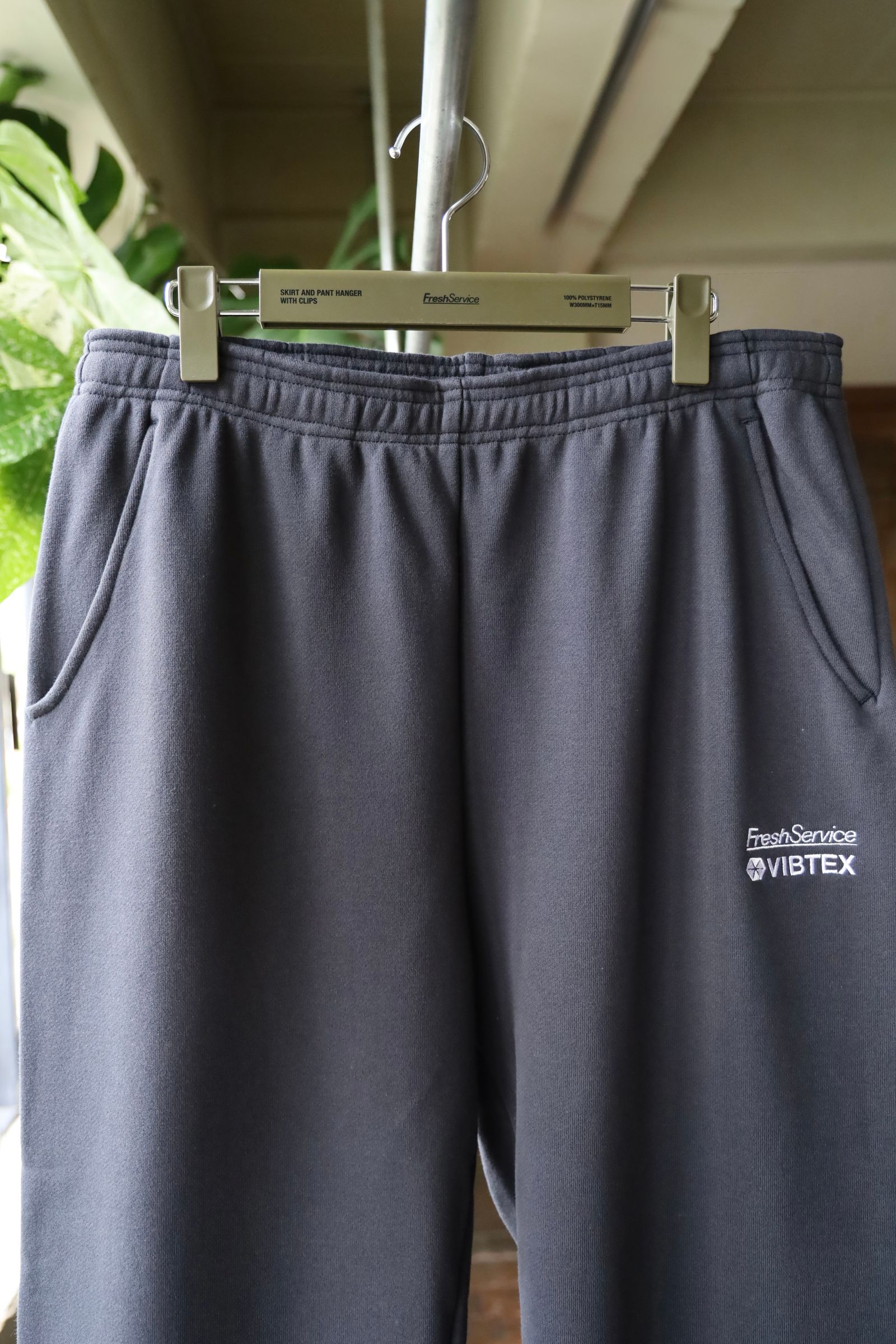 フレッシュサービス VIBTEX for FreshService SWEAT PANTS (GRAY)