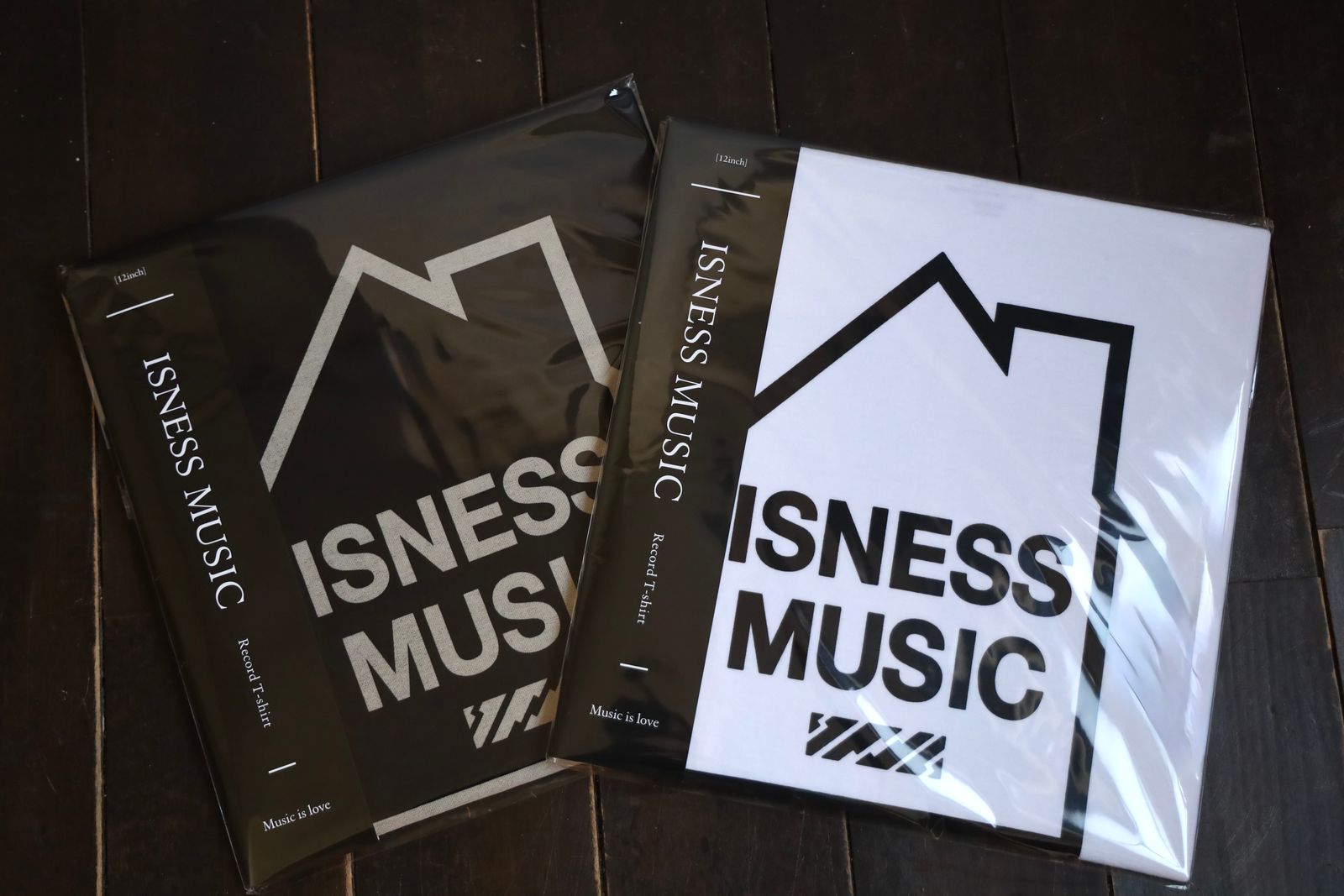 イズネスミュージック 25SS LOGO T-SHIRT(IMP5_22_ISNESSMUSIC5ST01)BLACK