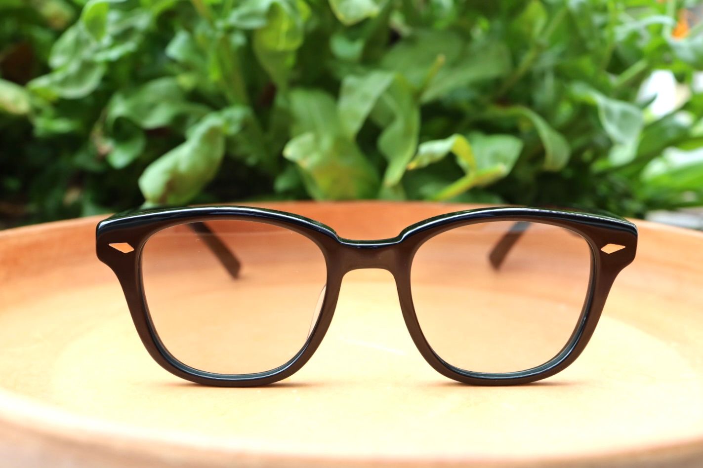 ノチノオプティカル "SANSUI" #2.GLOSS BLACK × GREY GREEN to D.GREY(調光モデル)