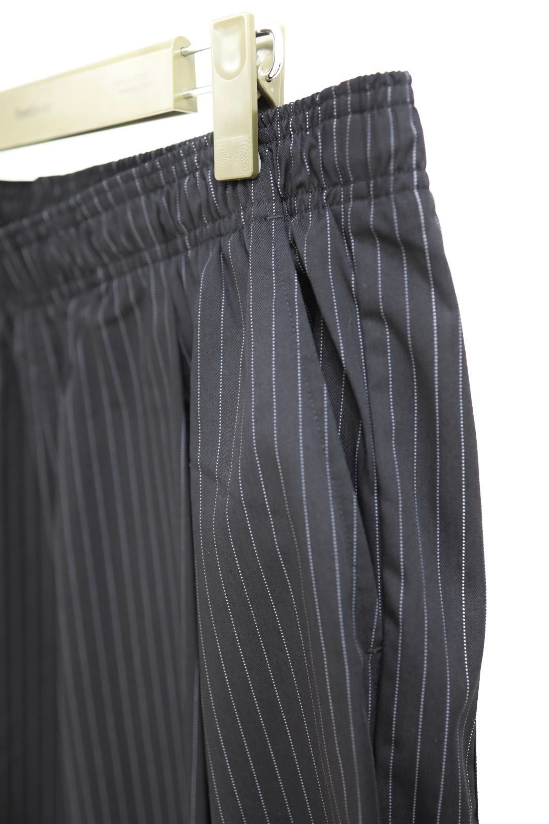 フレッシュサービス 26SS CORPORATE WIDE EASY PANTS(FSC262-40014B)BLACK STRIPE☆5月30日(土)発売！