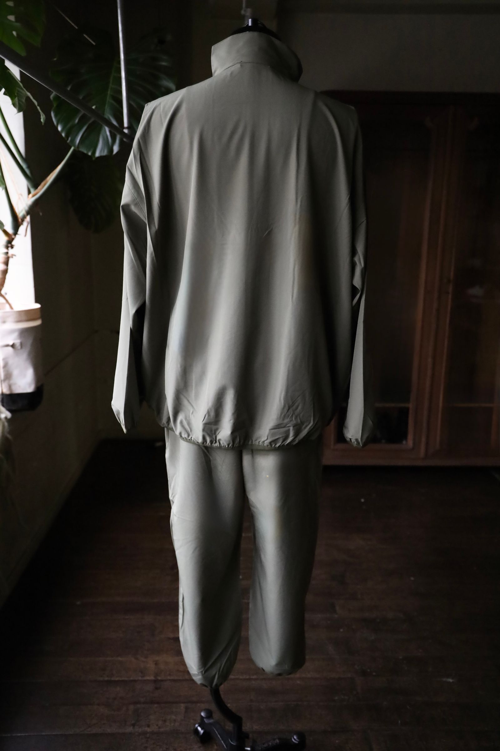 フレッシュサービスReFresh!Service. “UTILITY PACKABLE SUIT”(KHAKI)