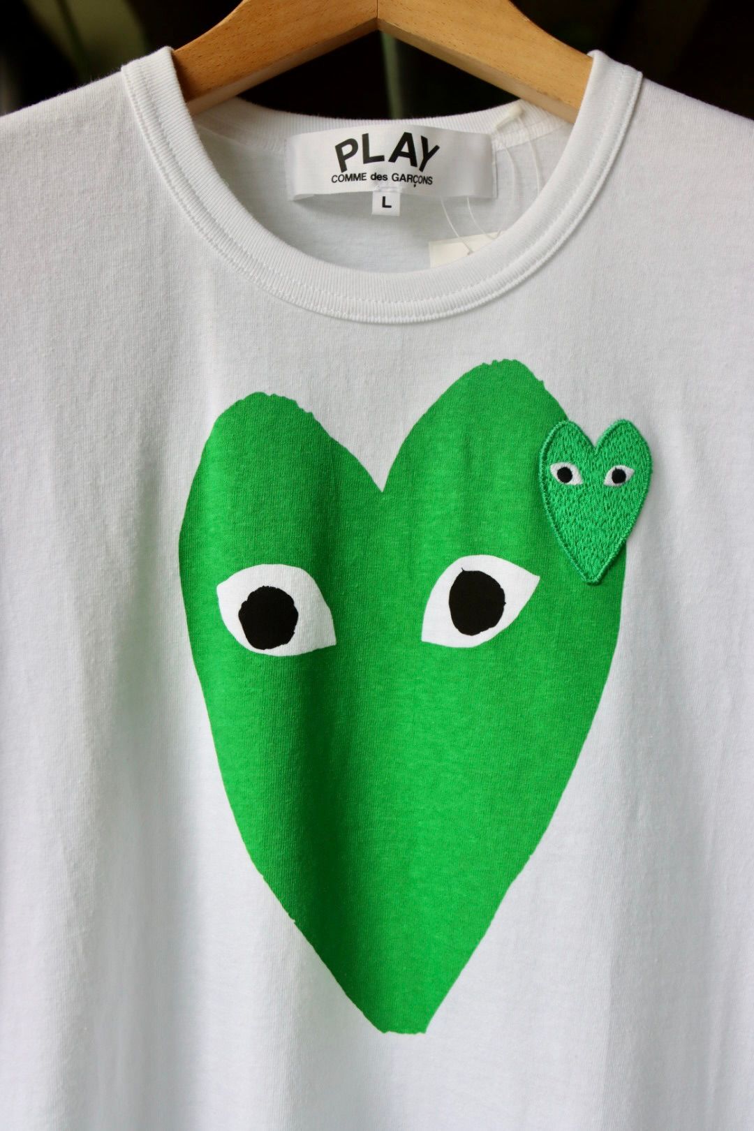 PLAY COMME des GARCONS - プレイコムデギャルソン グリーンハートTシャツ GREEN  HEART(WHITE)☆7月1日(月)発売！ | mark