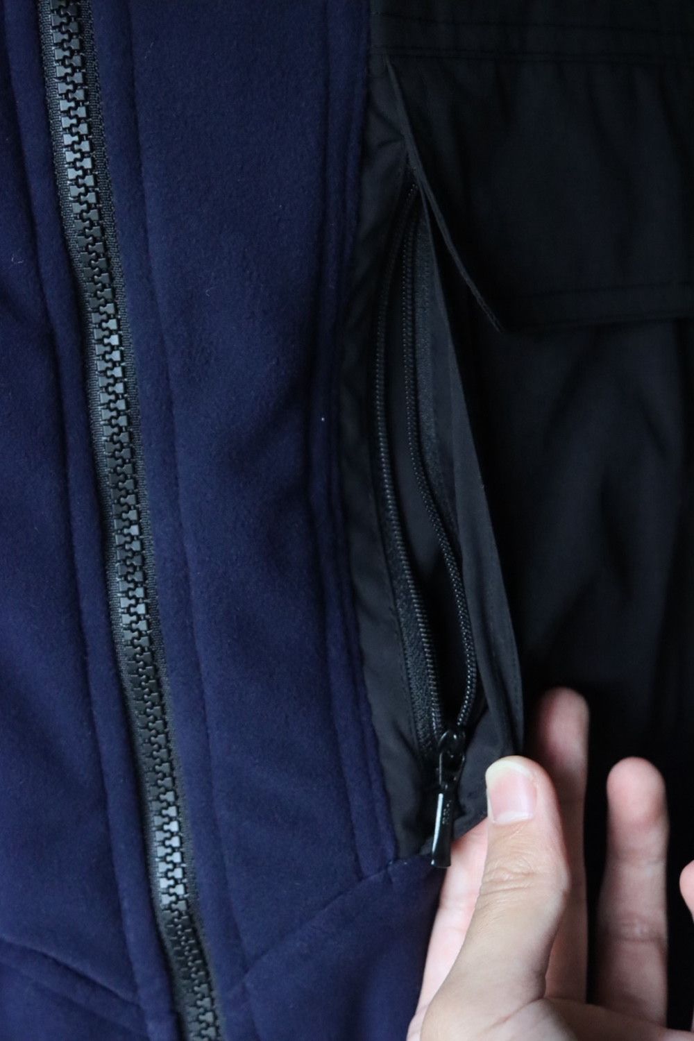 イズネス22AW THM FLEECE JACKET (1004AWCS01)NAVY