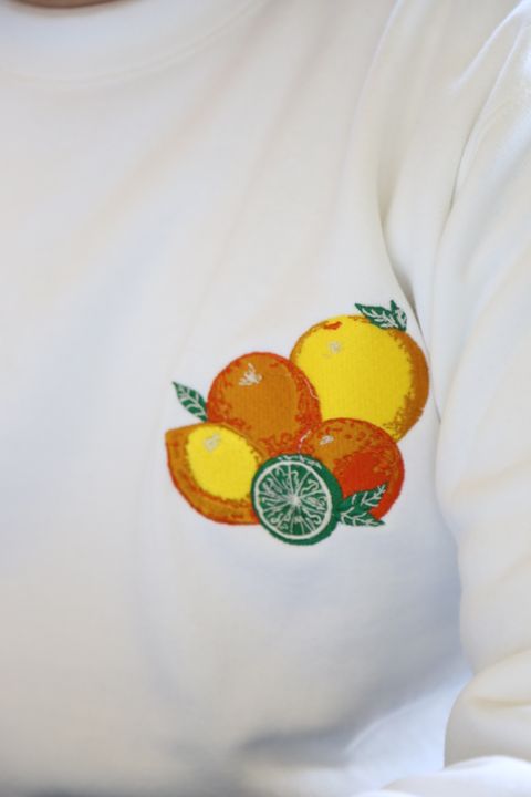 WIND AND SEA SEA (juicy-fresh) CREW NECK"WHITE"style.4.24.