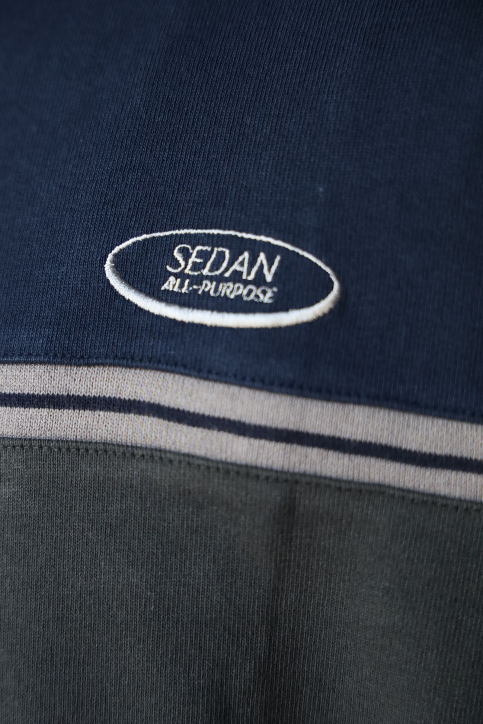 セダンオールパーパス FW24 Oval Logo Line Top(SD24F-CT02)Navy×Charcoal☆9月7日(土)発売！