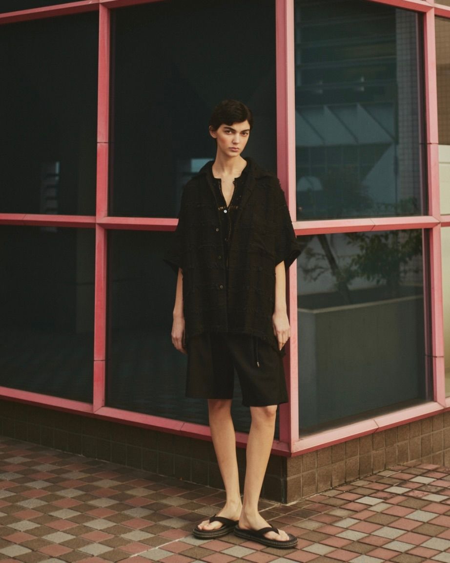 ヨーク25SS WOOL TROPICAL 2PLEATED EASY SHORTS(YK25SS001009P)BLACK☆5月3日(土)発売！