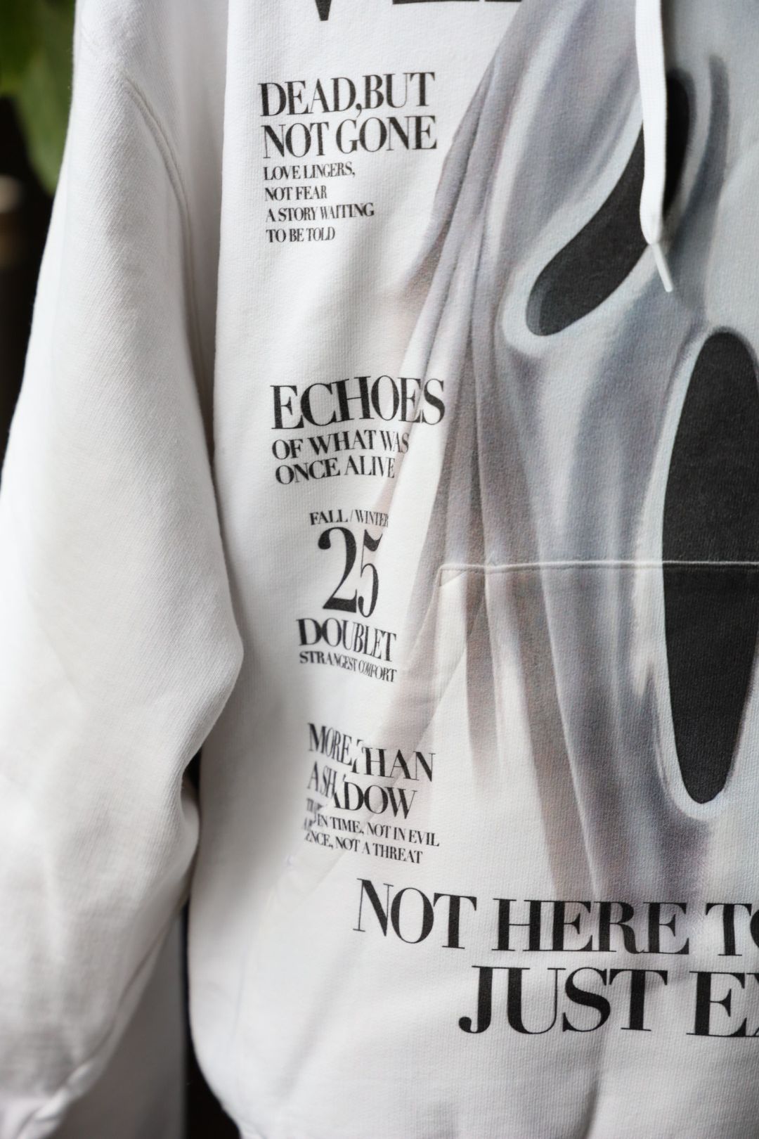 doublet 25AW VILLAIN COVER PRINT HOODIE (25AW47CS410)WHITE