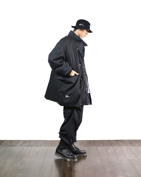 FreshService × HOUYHNHNMコラボ"BLACK"セットアップスタイル