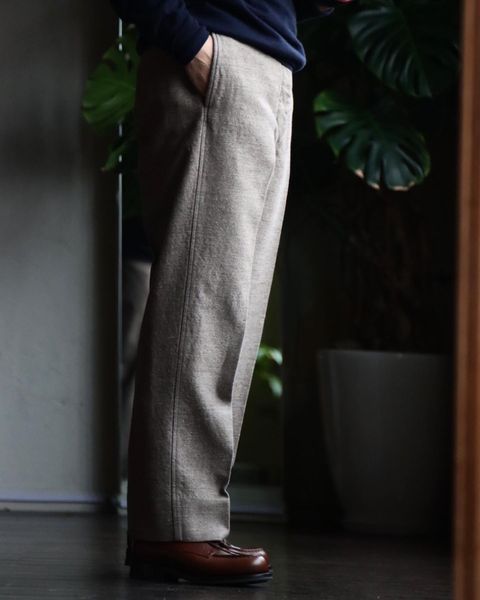 A.PRESSE Dead Stock Linen Trousersスタイル