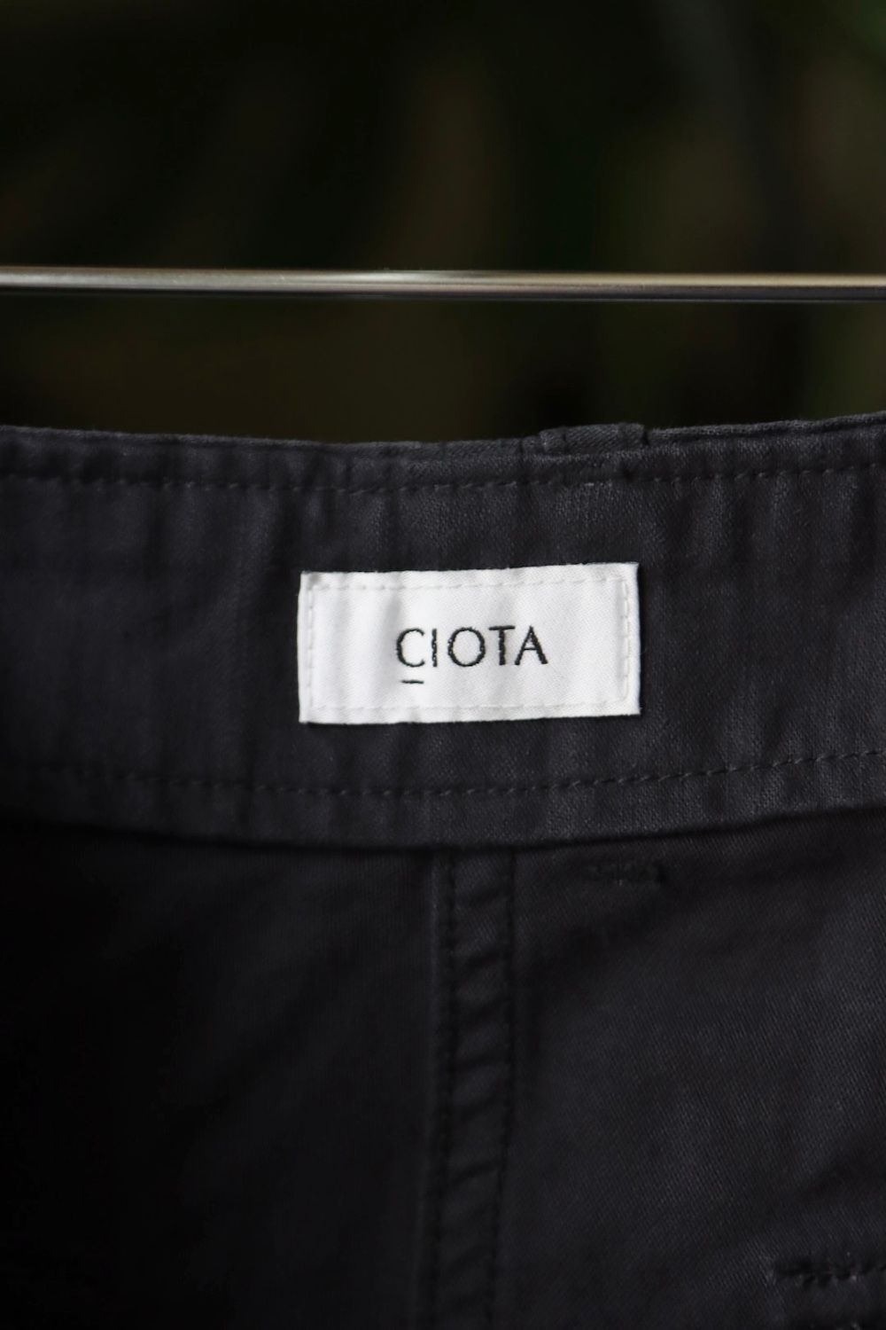 CIOTA - シオタ22AW スビンコットンムラ糸バックサテンベイカーパンツ