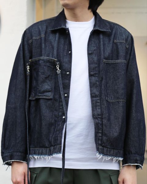 YOKE DETACHABLE POCKET DENIM JACKET(YK21SS0196B) style. 2021.04.05.