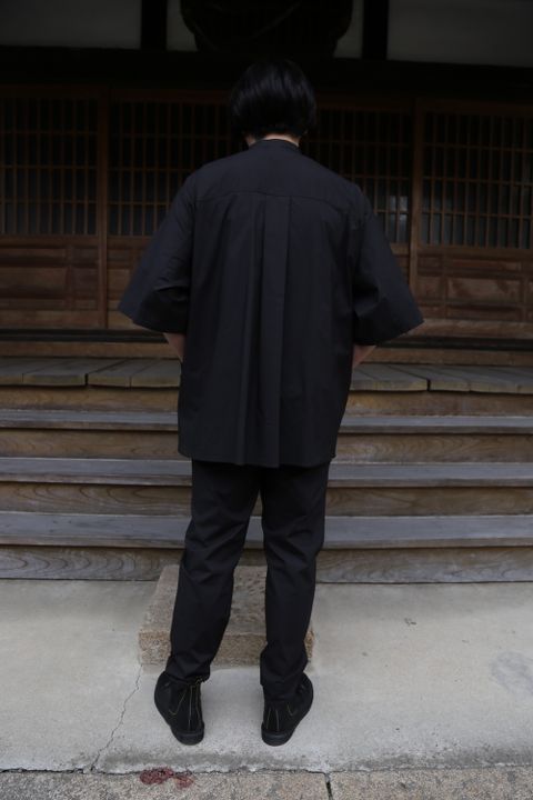 Graphpaper Stretch Typewriter Stand Collar Short Yoke Sleeve Shirt(GM212-40615B) style.2021.6.12